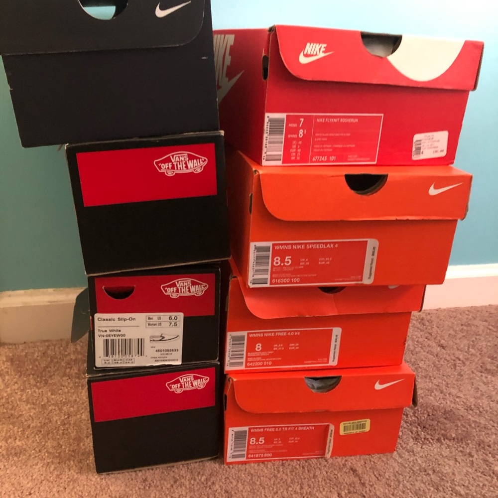 EMPTY SHOE BOXES... Nike and Vans.